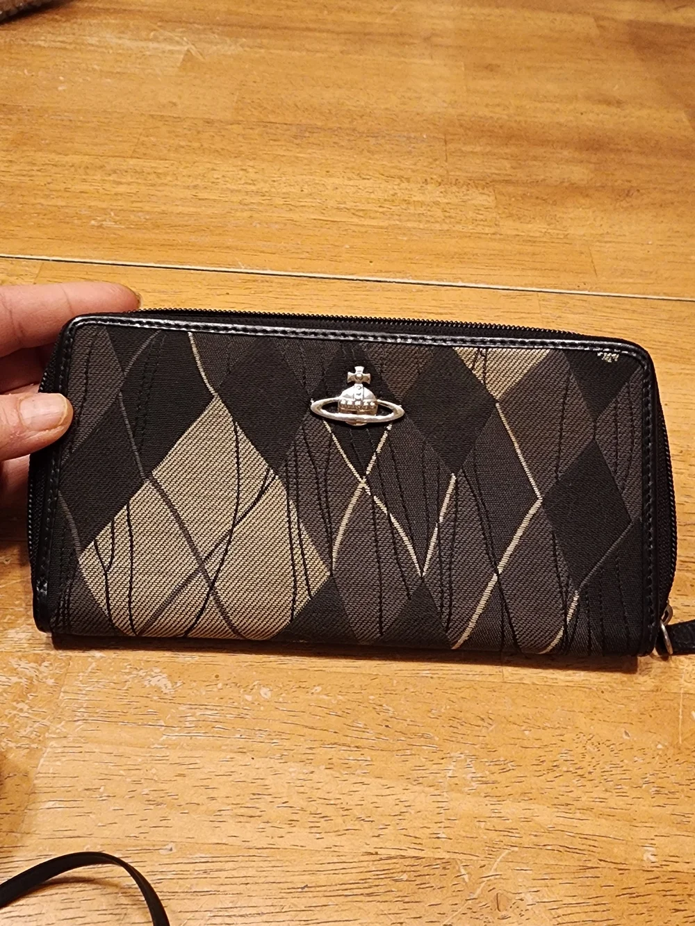 Vivienne Westwood Black and Beige Geometric Zip Wallet with Silver Orb